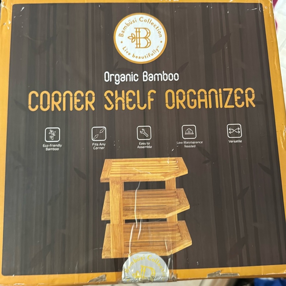 Corner shelf organizer